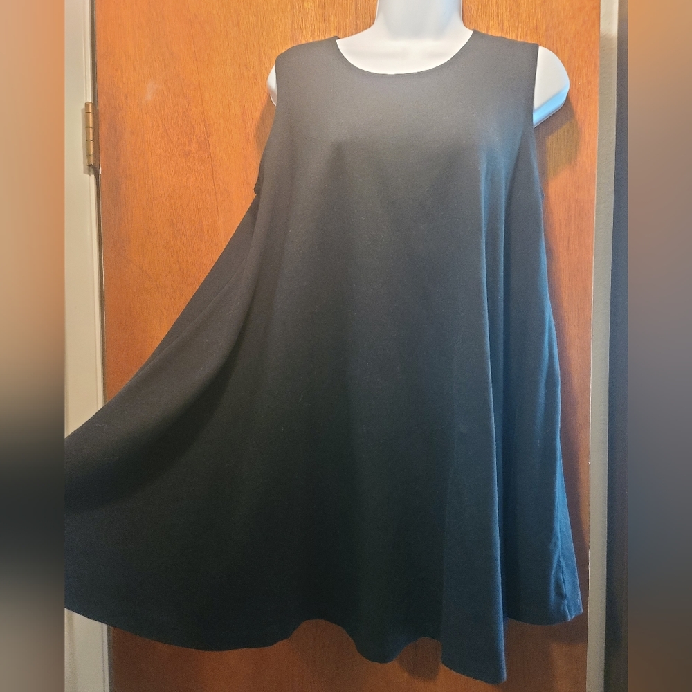 Brandy Melville sleevless black tunic/dress one size fits most - Picture 2 of 4